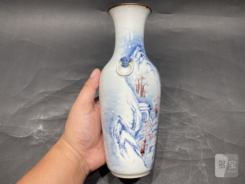 清晚期 青花釉里红踏雪寻梅双耳瓶 - 图5